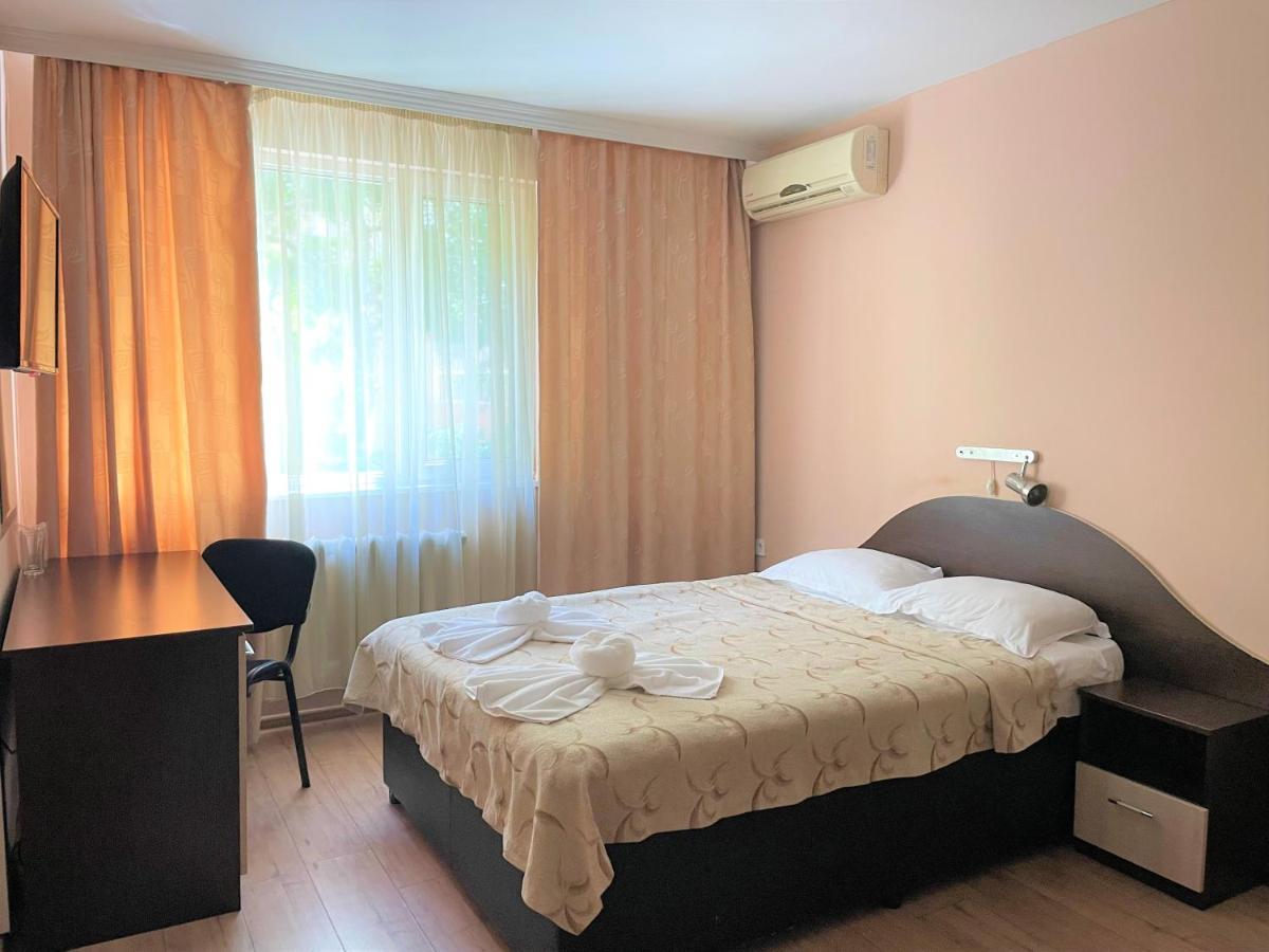 Family Hotel Central Burgas City Exterior foto