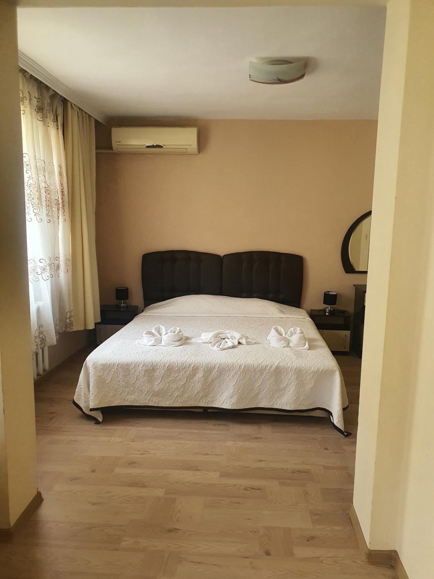 Family Hotel Central Burgas City Exterior foto