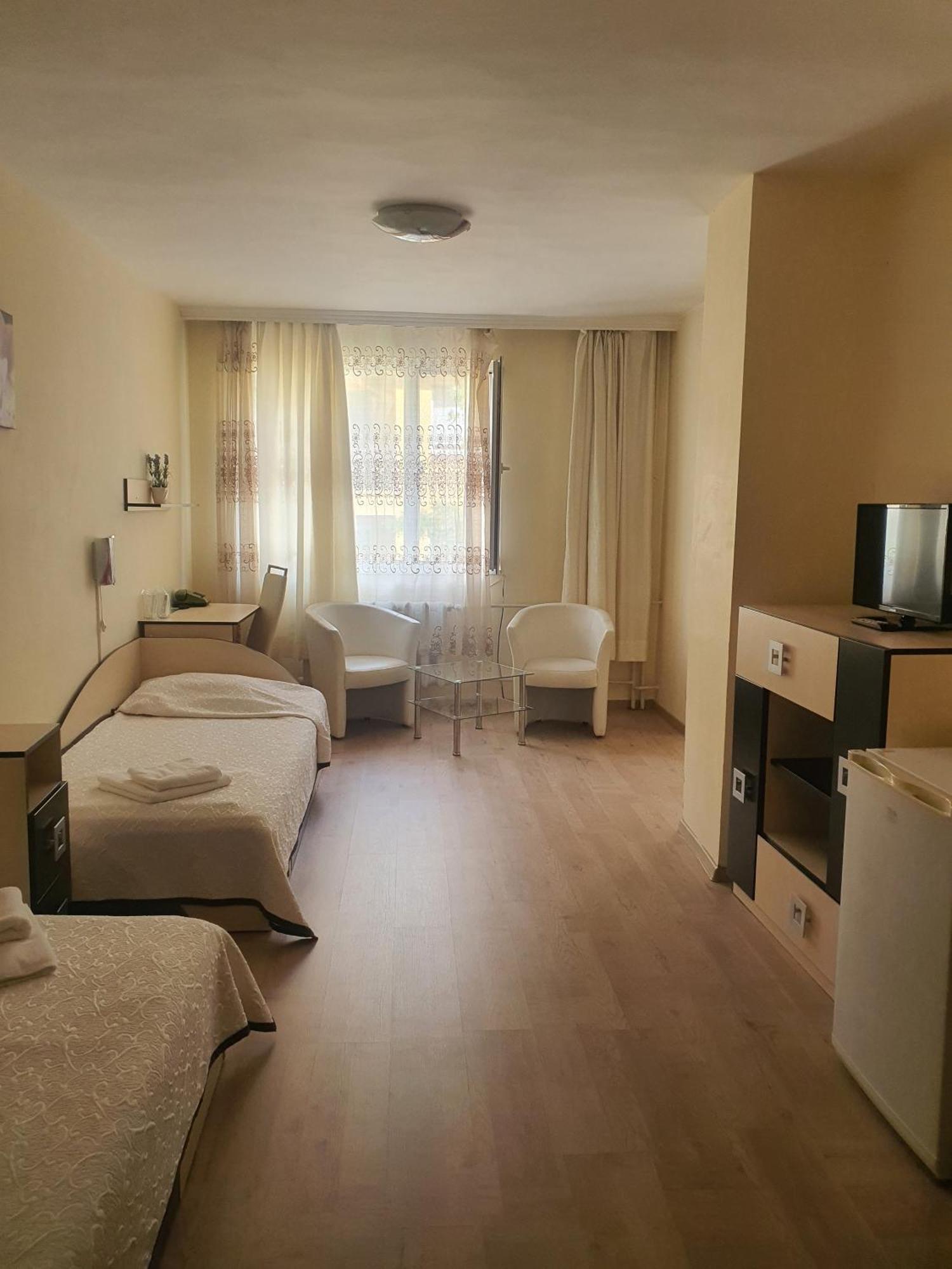 Family Hotel Central Burgas City Exterior foto